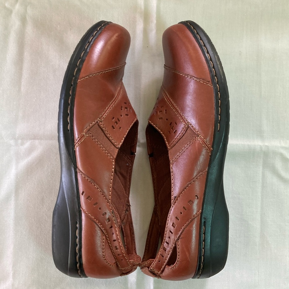 Clarks Evianna Brown Loafers with Perforated Design - Picture 4 of 7